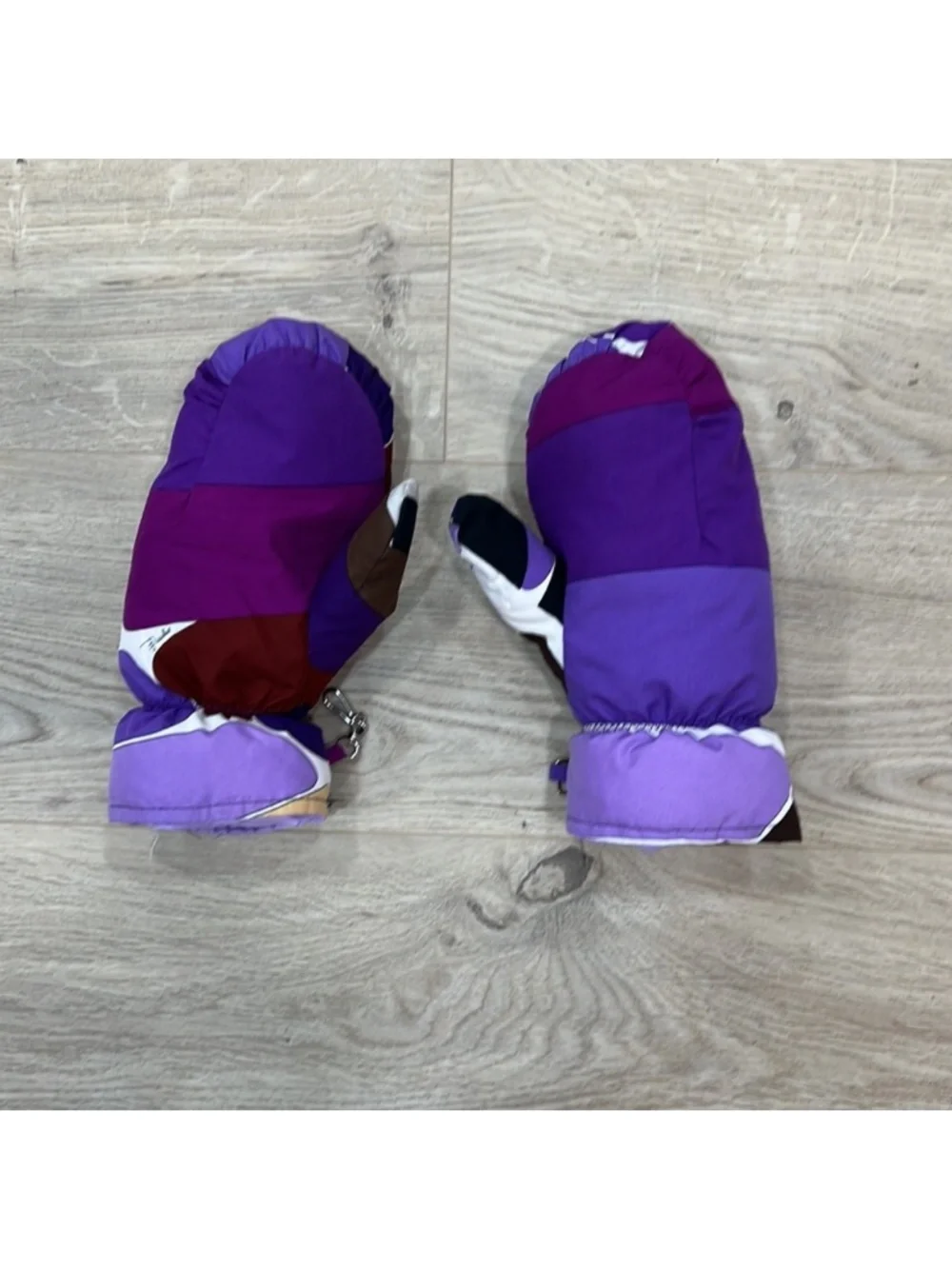Emilio pucci mittens sz large